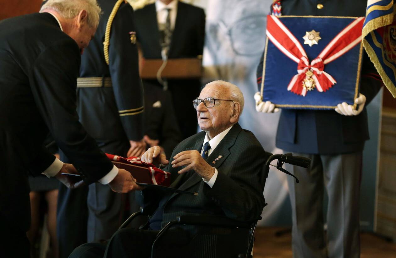 Nicholas Winton: 111 χρόνια από τη γέννηση του Βρετανού ανθρωπιστή που διέσωσε 669 παιδιά