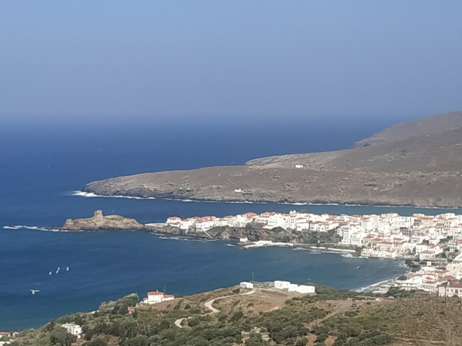 Αύξηση 220% στις αναζητήσεις για διακοπές στην Ελλάδα από Βρετανούς τουρίστες