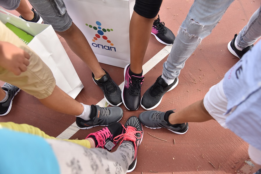 Ο ΟΠΑΠ προσφέρει 4.000 παπούτσια σε παιδιά που έχουν ανάγκη!
