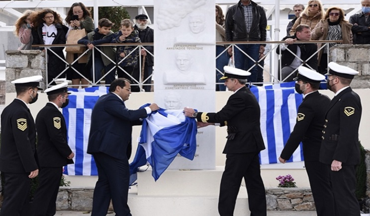 Αιγιάλη πλατεία Ηρώων Κινάρου