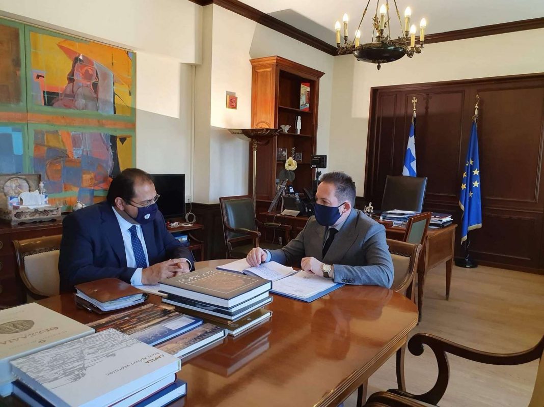 Λευτέρης Καραίσκος Στέλιος Πέτσας