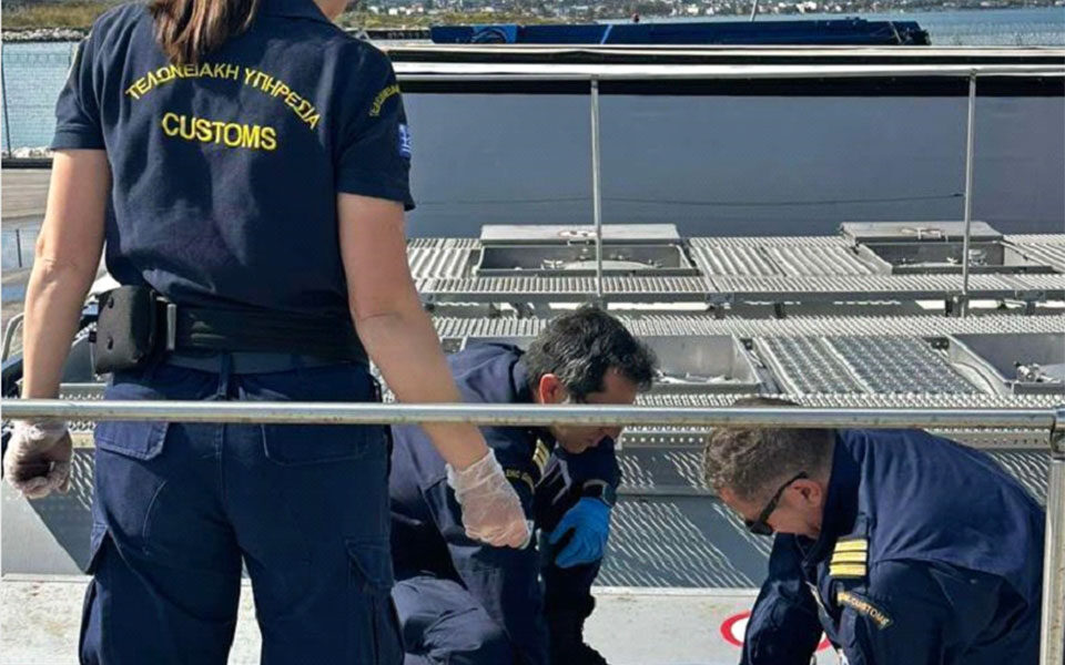 μεγαλύτερη κατάσχεση για νοθεία καυσίμων - Δεσμεύθηκαν 500.000 λίτρα βενζίνης!