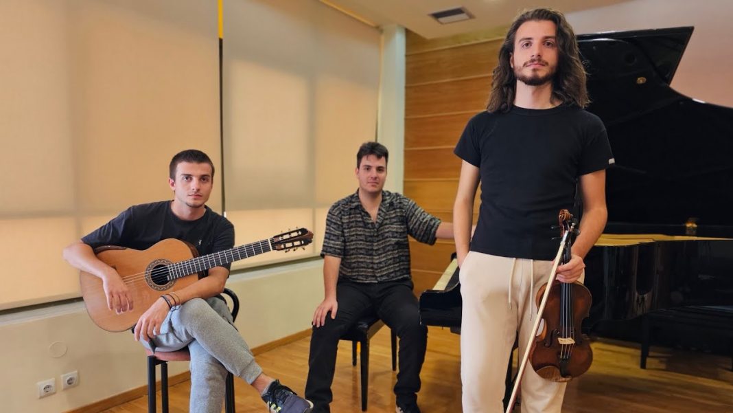 αδέλφια Λαμία σχολή