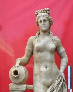 Βρέθηκε άγαλμα νύμφης μετά από ανασκαφές στην Τουρκία
