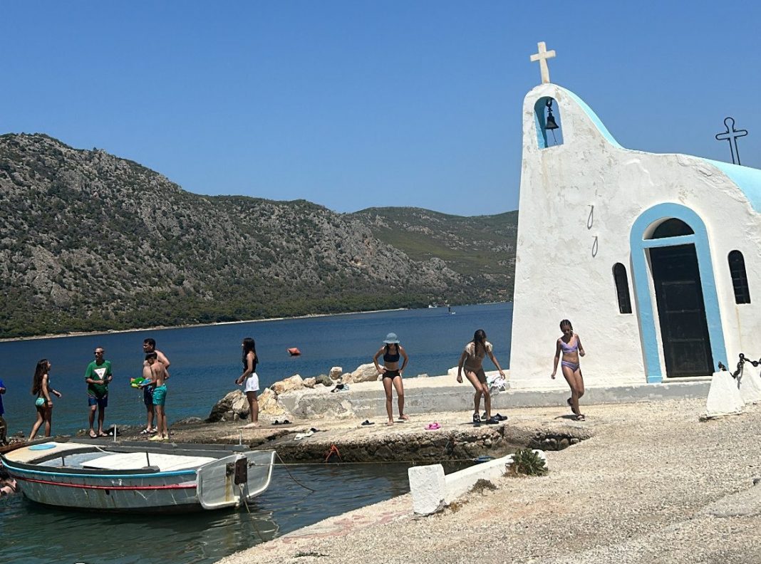 Λίμνη Βουλιαγμένης Λουτρακίου